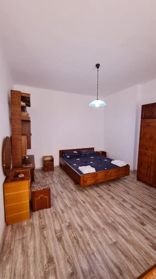 Apartament centru plaja modern Constanţa Exterior foto